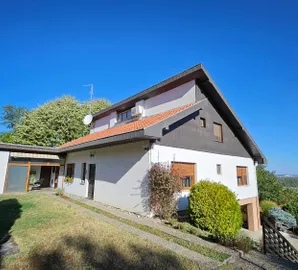 Rakovac, Okolne lokacije, Beočin, troeatažna | 4zida.rs