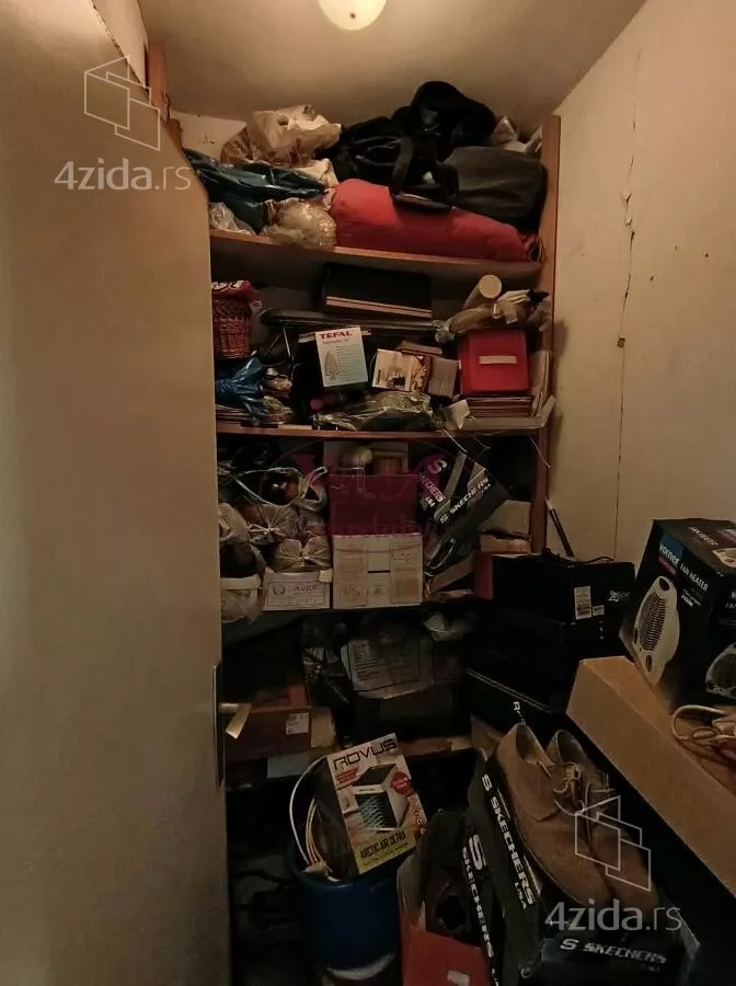 Troiposoban stan | 4zida