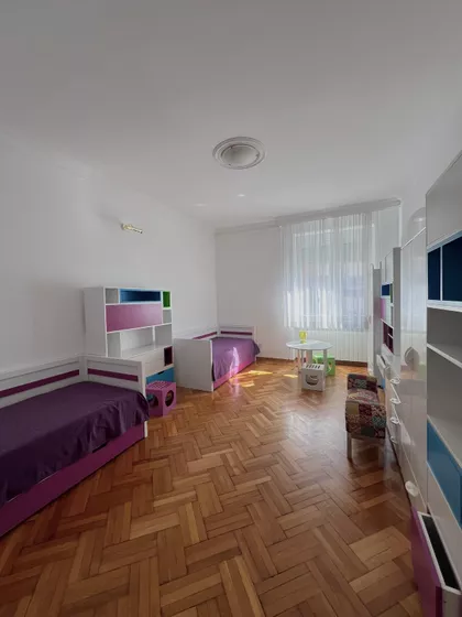 KRALJA MILUTINA | 4zida.rs