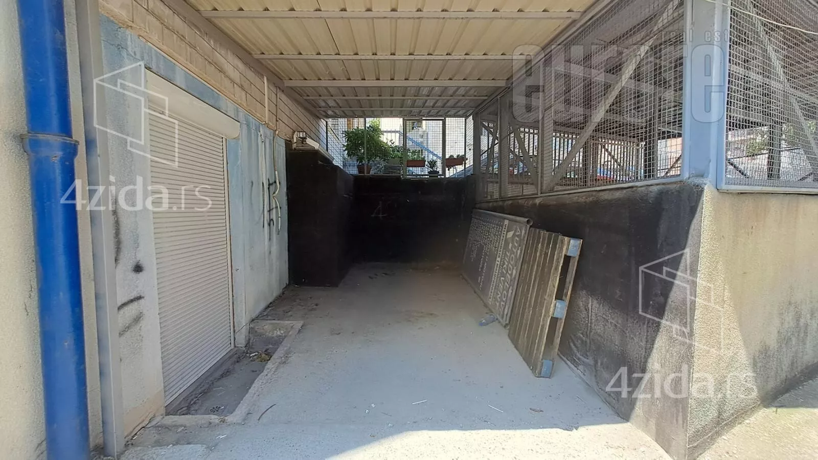 Poslovni prostor | 4zida