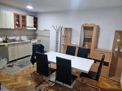 Pop Lukina 74 | 4zida.rs