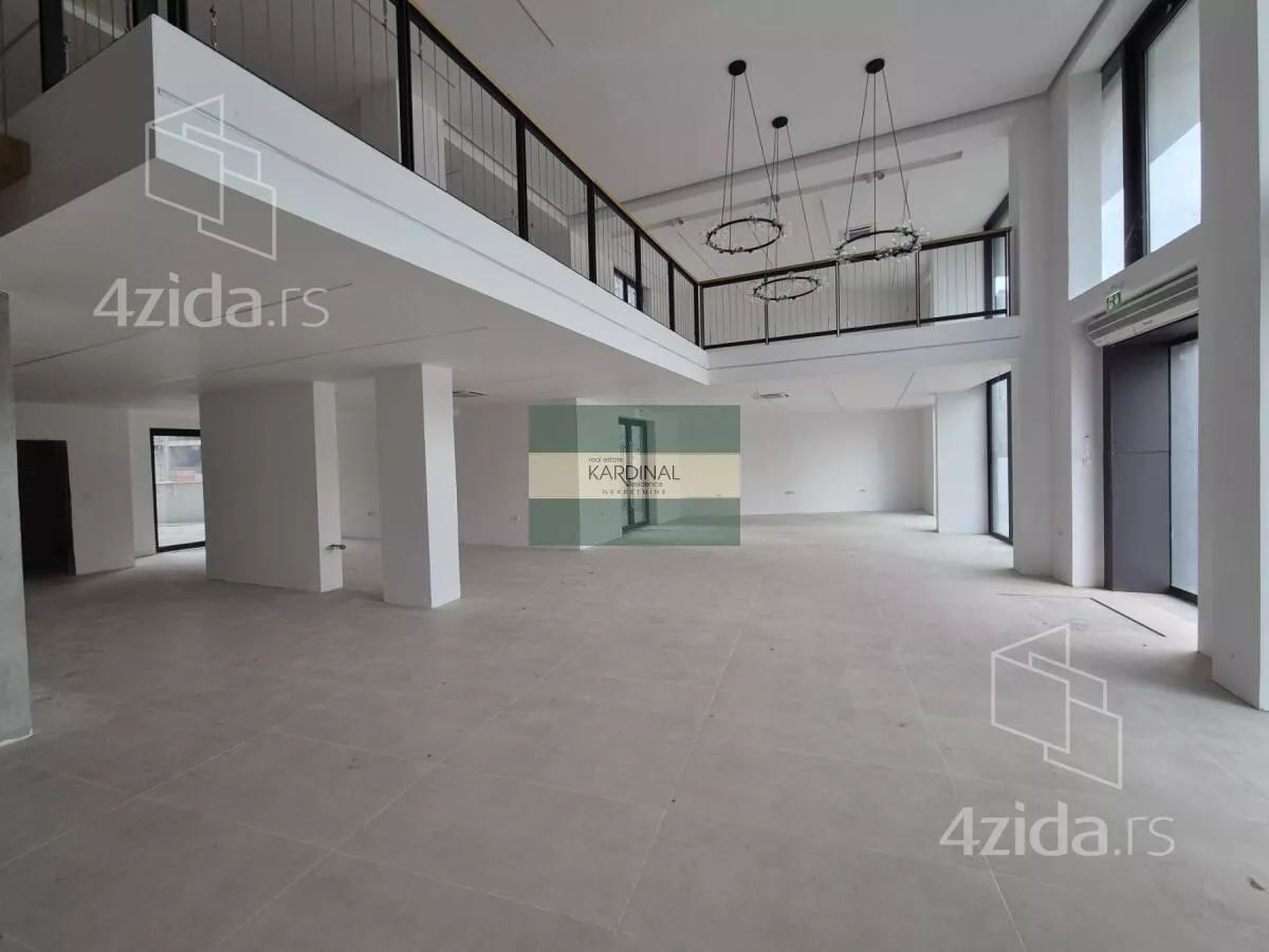 Poslovni prostor | 4zida