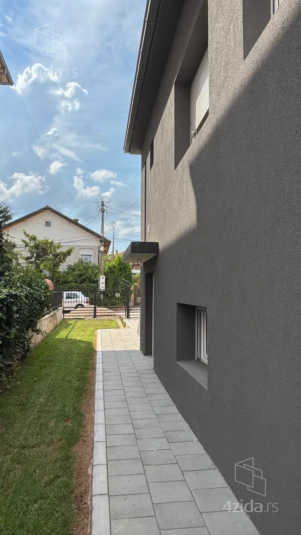 3-etažna kuća | 4zida