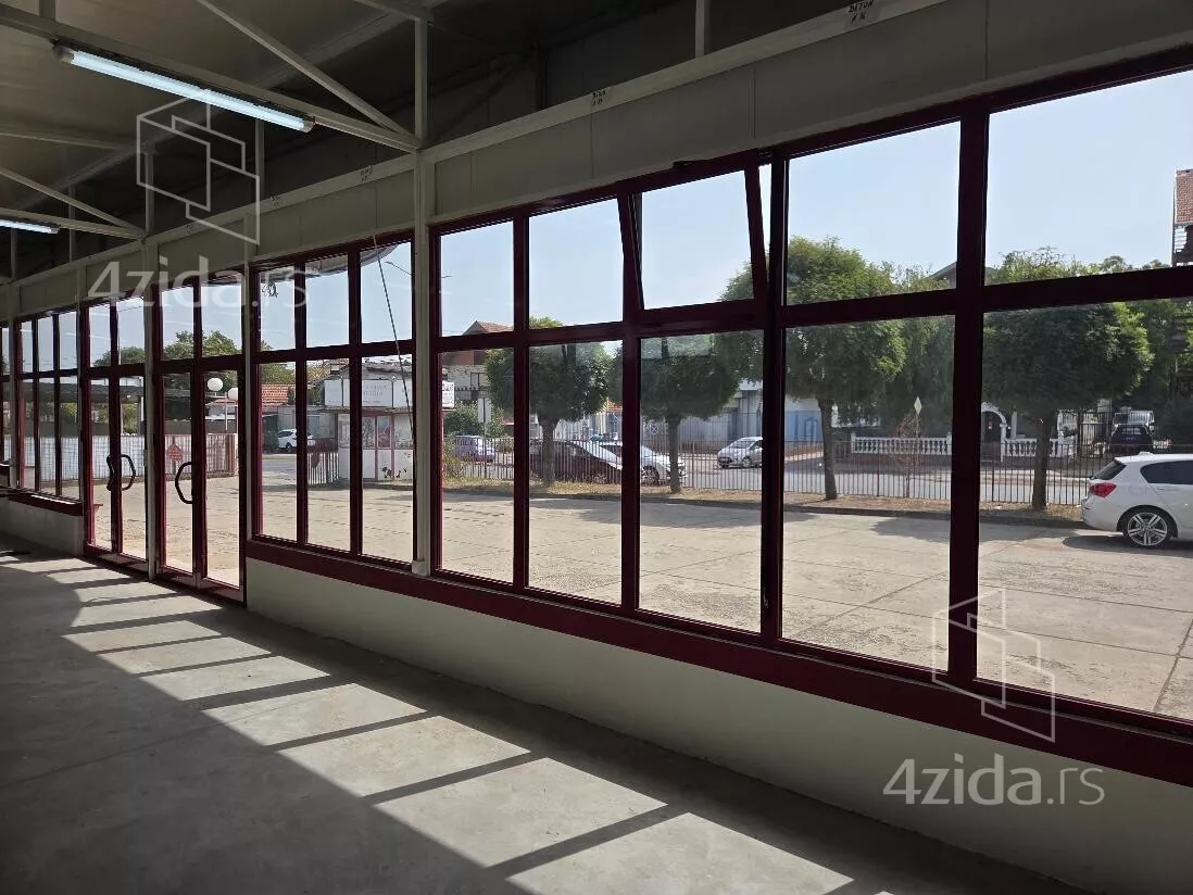 Lokal | 4zida