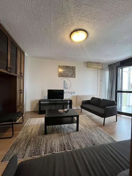 Kolumbova | 4zida.rs