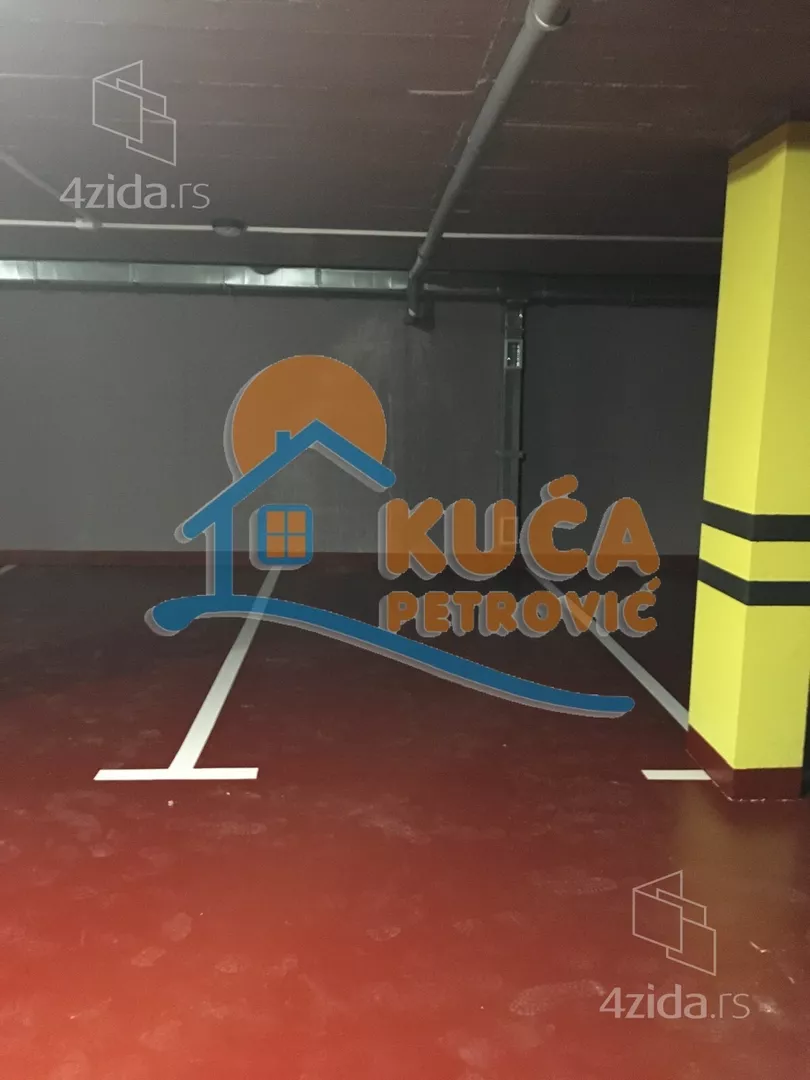 Garaža | 4zida