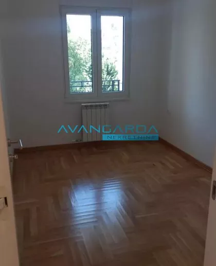 Hadži-Prodanova | 4zida.rs
