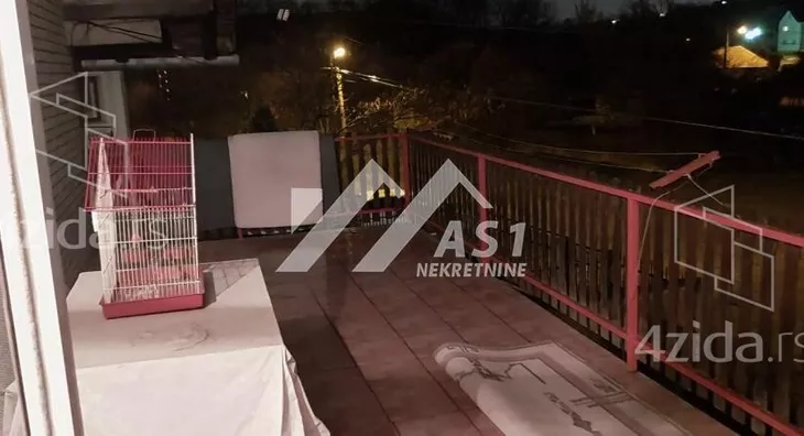 4-etažna kuća | 4zida