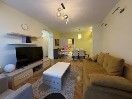 Jovana Subotića | 4zida.rs