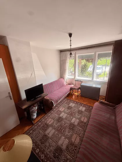 Ljubomira Nikolića 152 | 4zida.rs