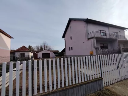 Josipa Kolumba 8a | 4zida.rs