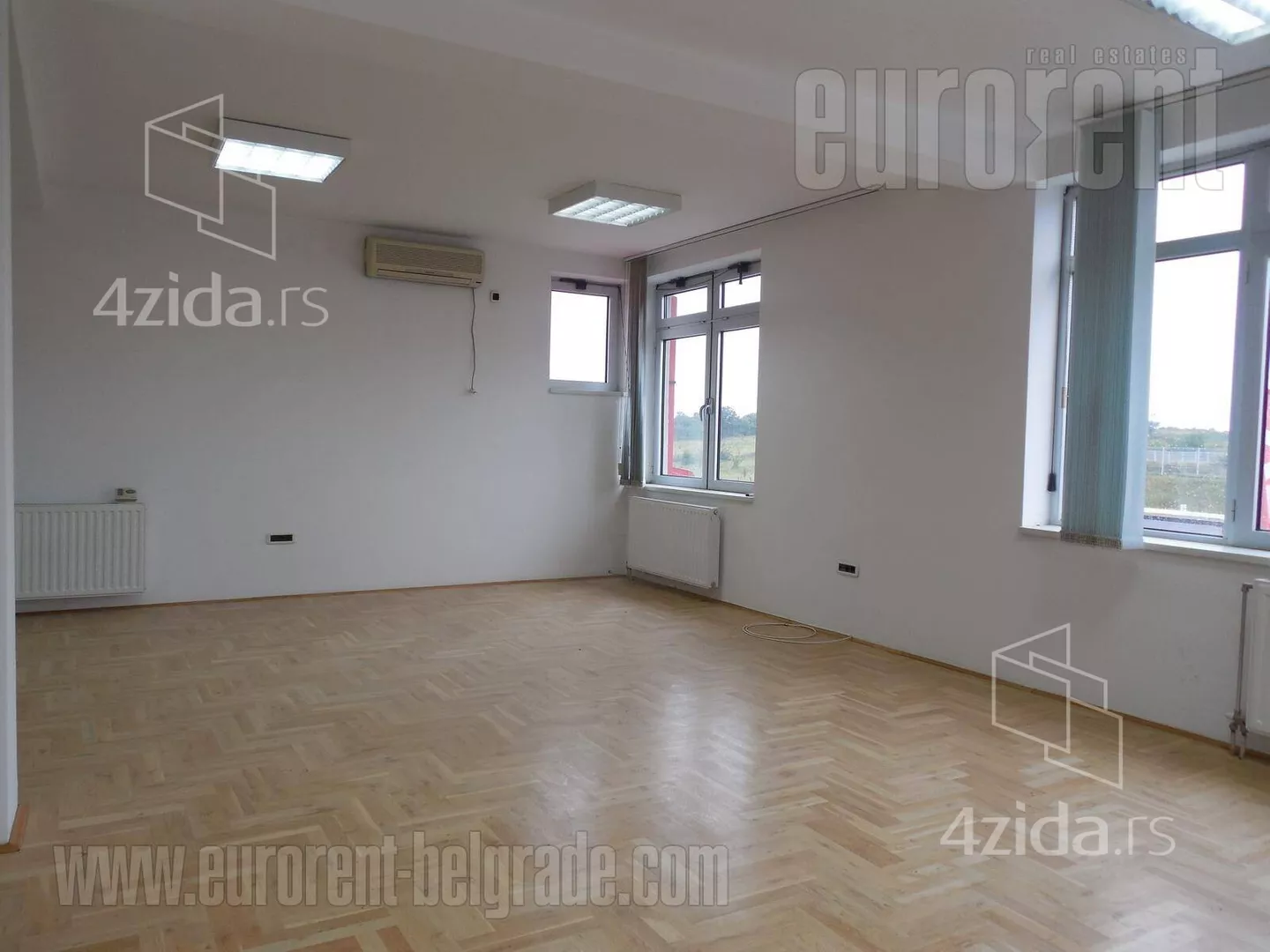 Poslovni prostor | 4zida