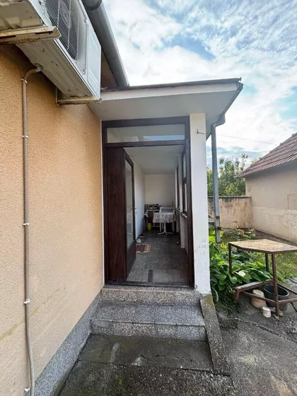 Zmaj Jovina | 4zida.rs