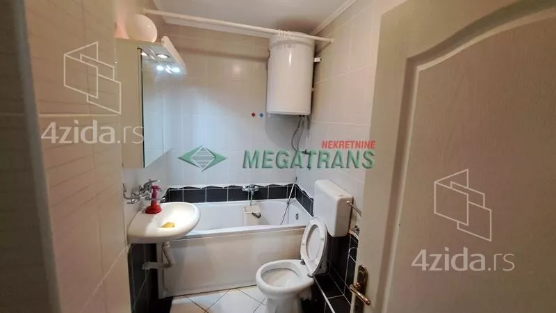 Petosoban stan | 4zida