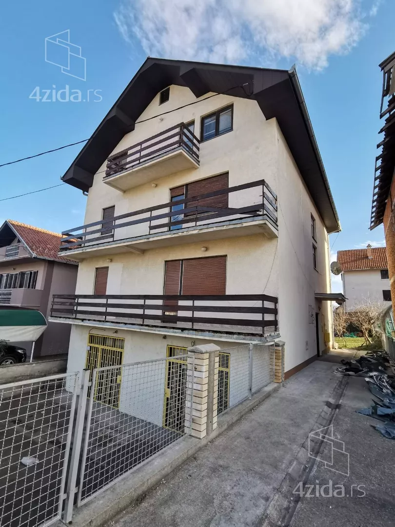 3-etažna kuća | 4zida