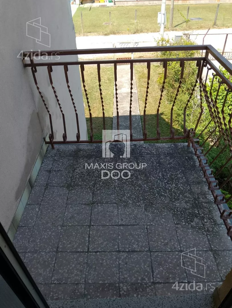 Četvoroiposoban stan | 4zida