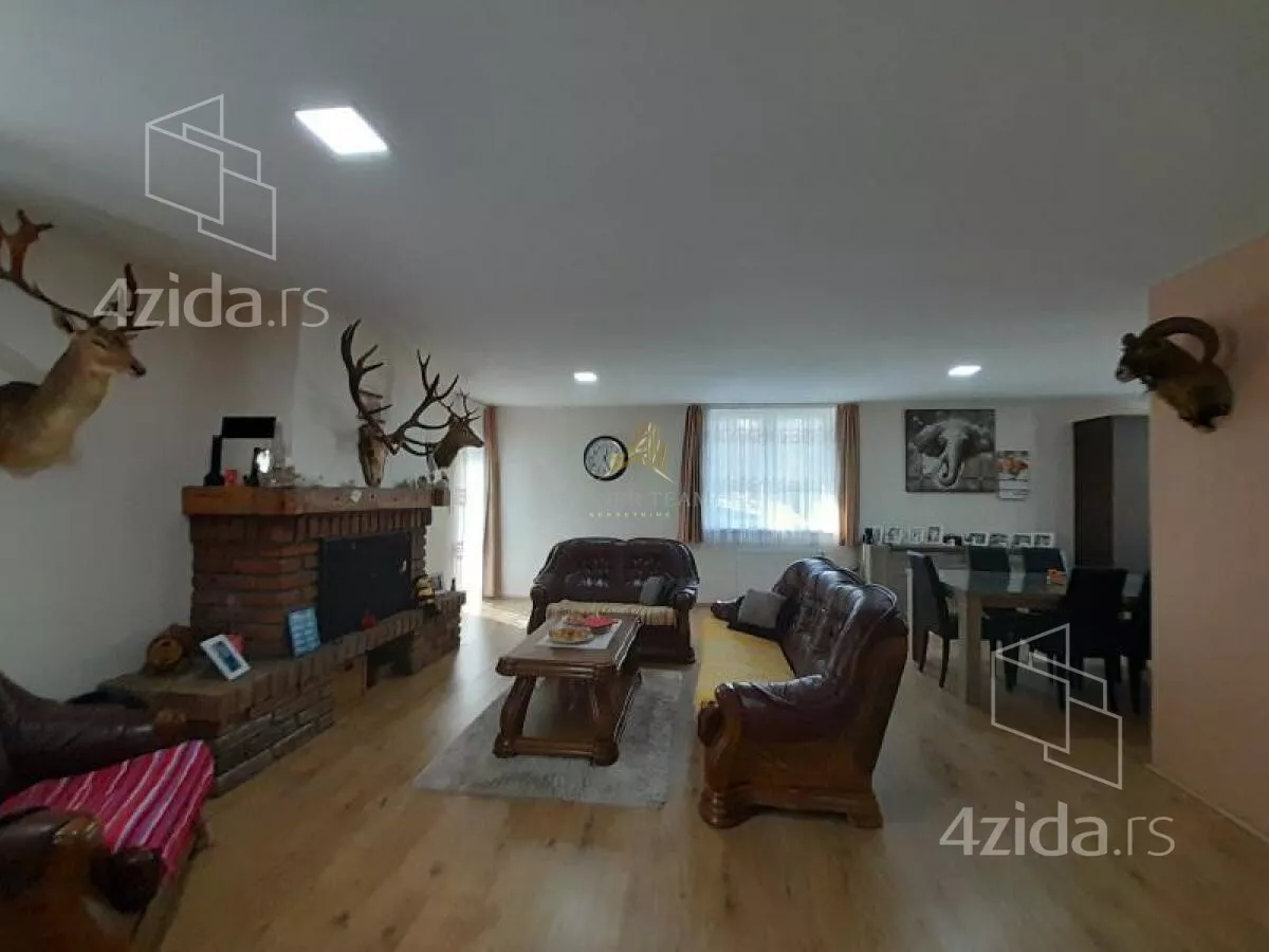 Kuća | 4zida