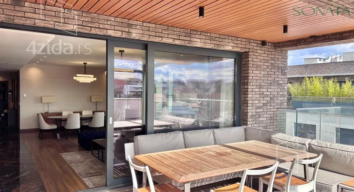 Petosoban stan | 4zida