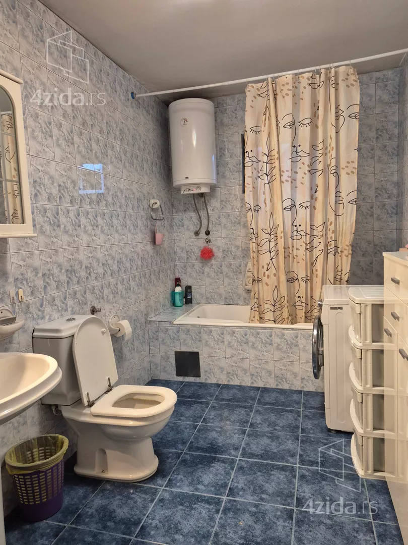 3-etažna kuća | 4zida