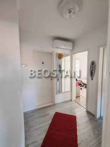 Železnik | 4zida.rs