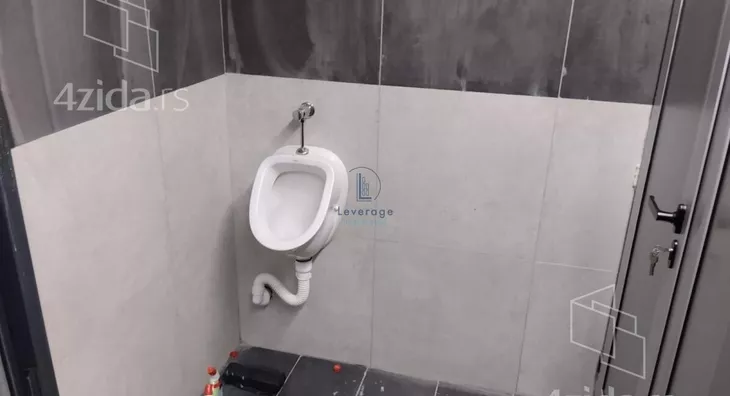 Šestosoban stan | 4zida