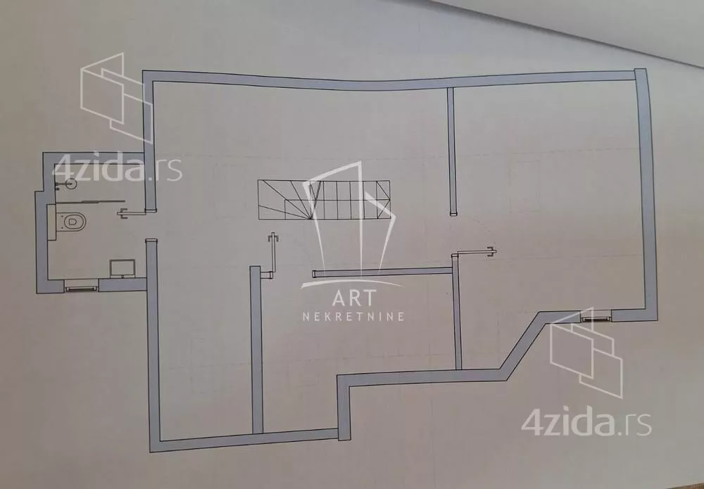 Petosoban stan | 4zida