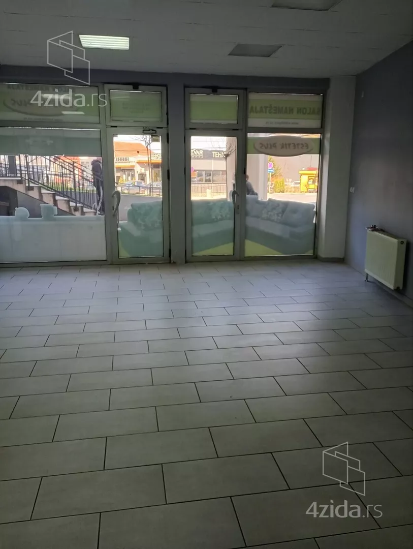 Poslovni prostor | 4zida