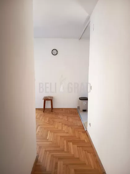 Učitelja Miihailovića | 4zida.rs