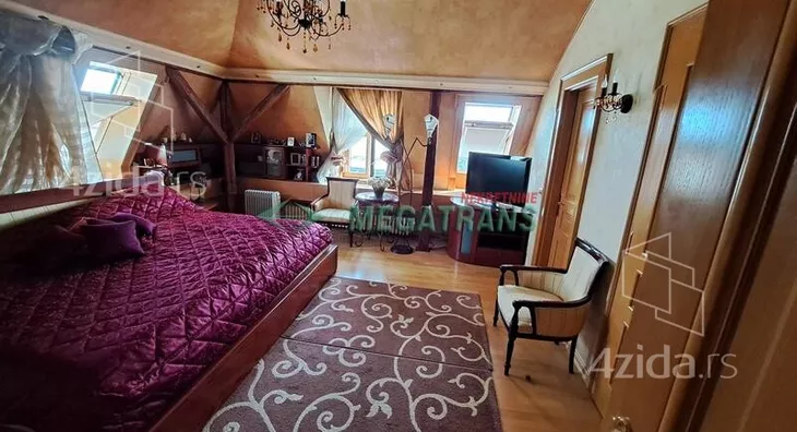 Šestosoban stan | 4zida