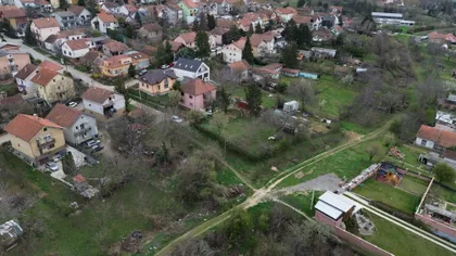 Radnička 15 | 4zida.rs