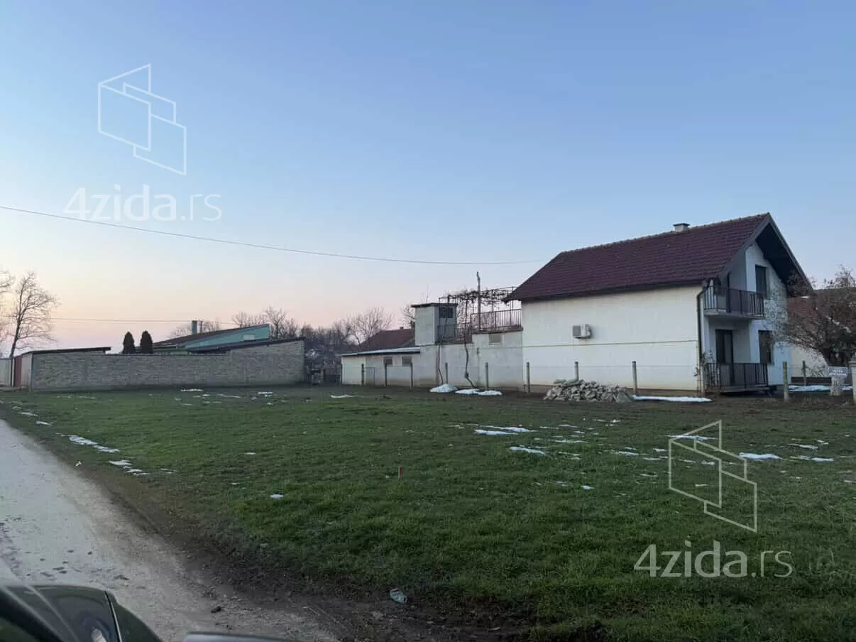 Građevinsko zemljište | 4zida