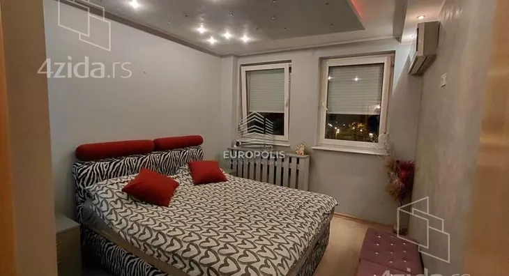 Četvoroiposoban stan | 4zida