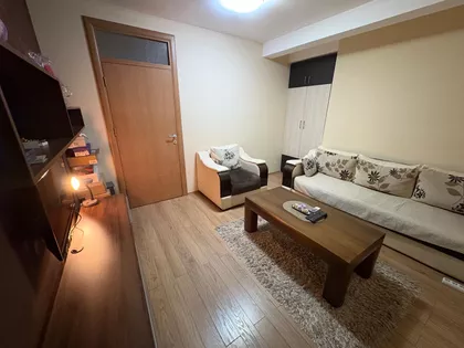 Cetinjska | 4zida.rs