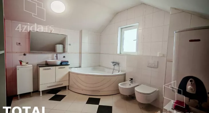 Petosoban stan | 4zida