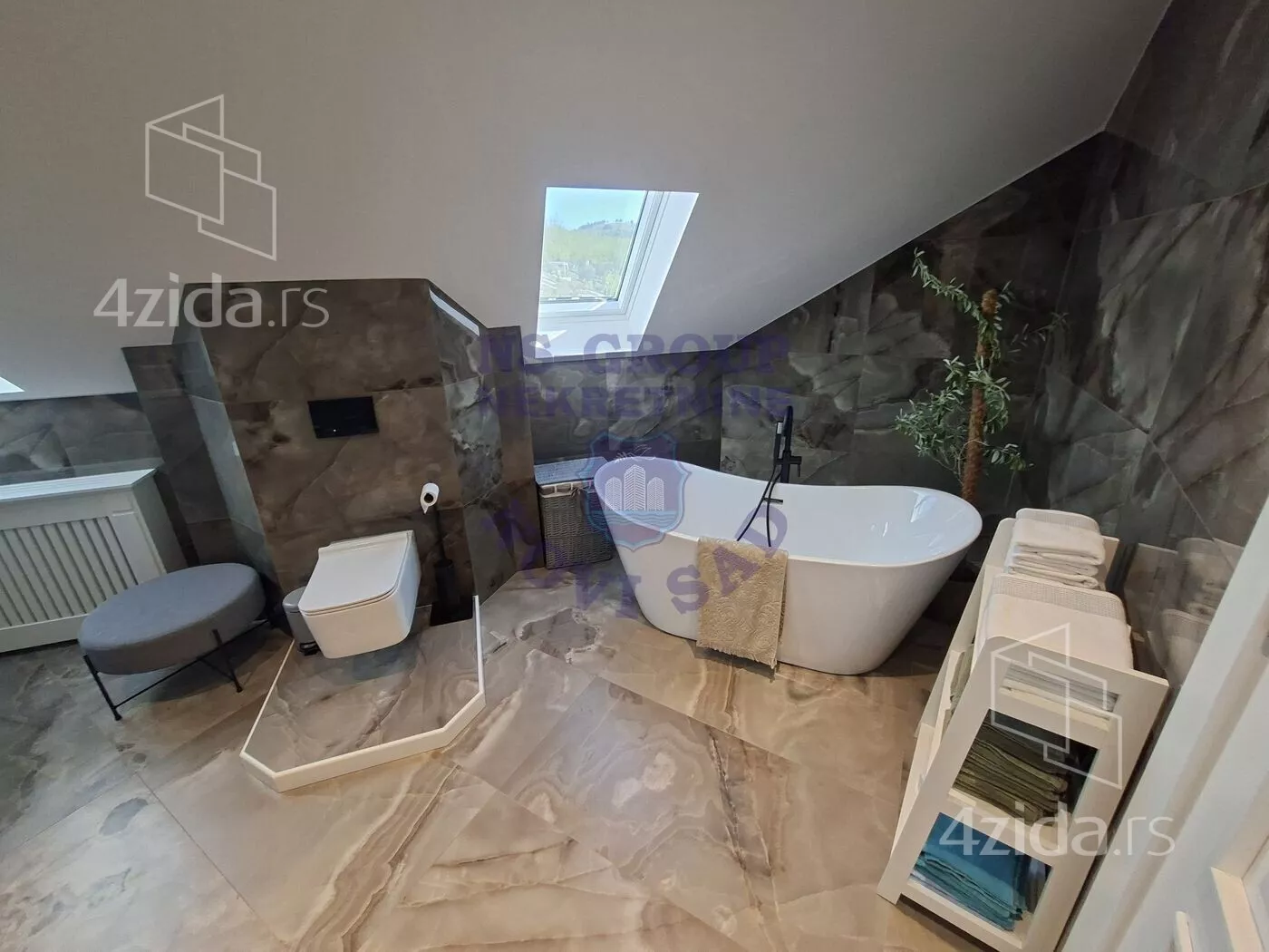 Troiposoban stan | 4zida