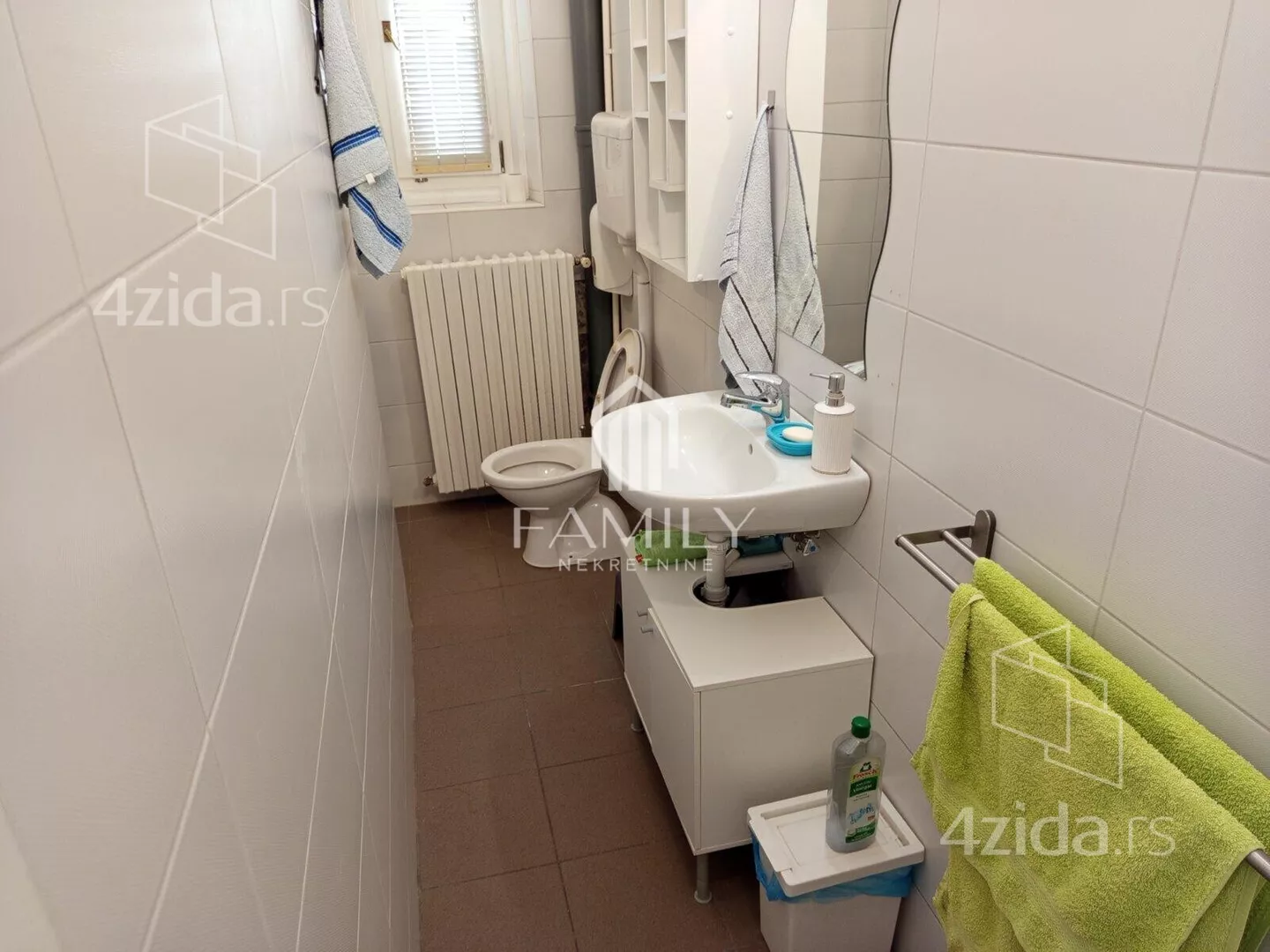 Četvoroiposoban stan | 4zida