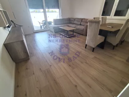 Zoje Mirosavljević | 4zida.rs