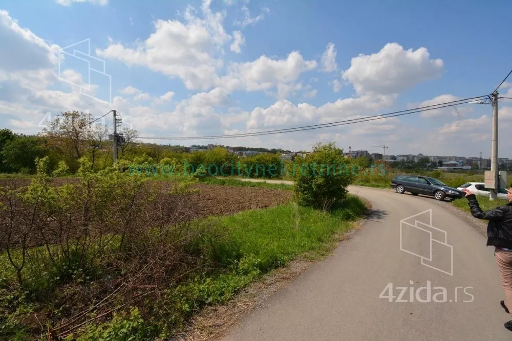 Plac | 4zida