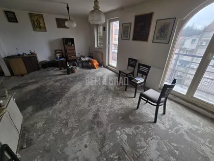 Bata Lakina | 4zida.rs