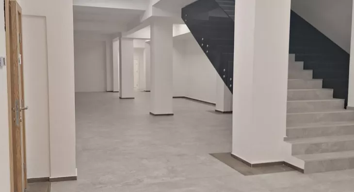 Lokal | 4zida