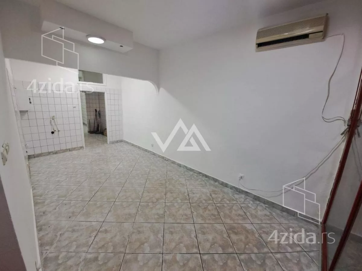 Lokal | 4zida