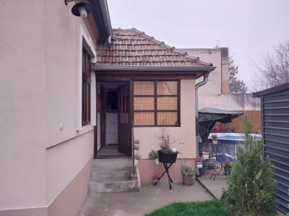 Kertvaroš | 4zida.rs