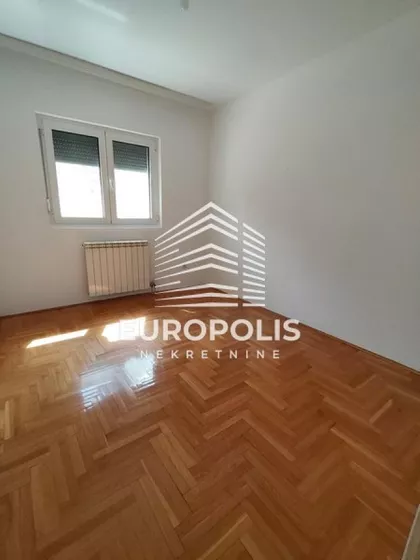 Banovo Brdo | 4zida.rs