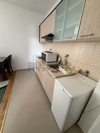 Cara Lazara | 4zida.rs