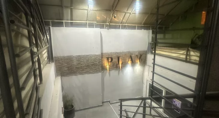 Lokal | 4zida