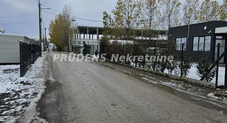 Plac | 4zida