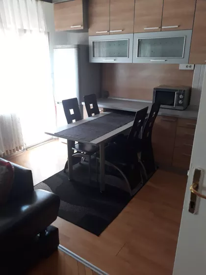 Čika Miše Djurića 39 | 4zida.rs