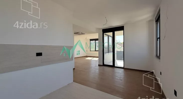 Petosoban stan | 4zida