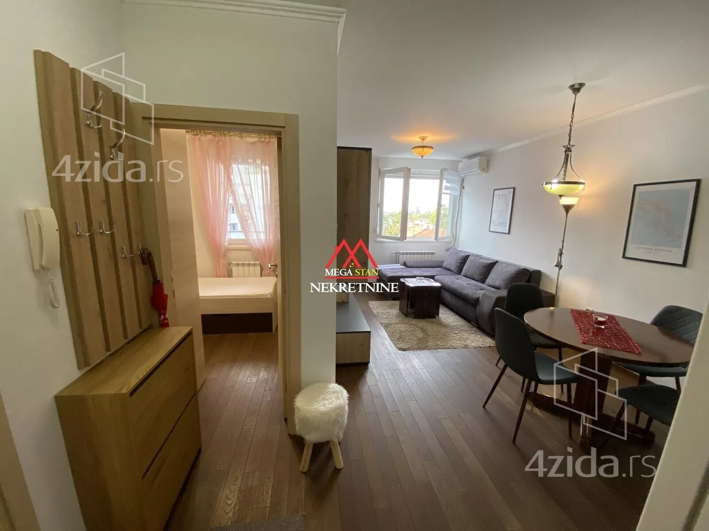 Jednoiposoban stan | 4zida