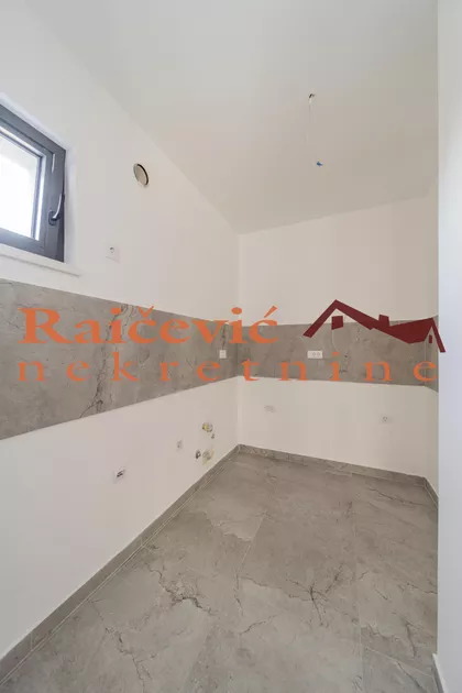 Petrovaradinska | 4zida.rs